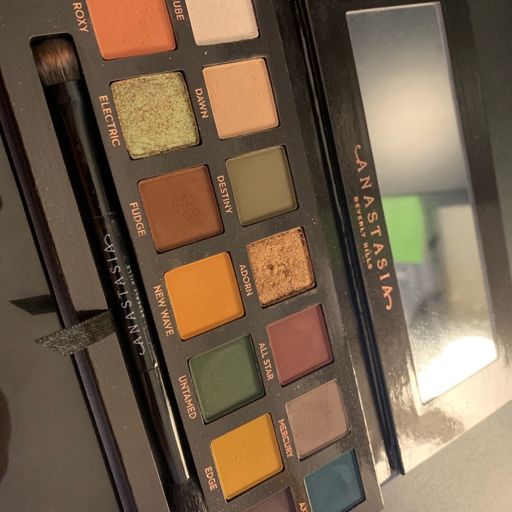 ANASTASIA SUBCULTURE *used*